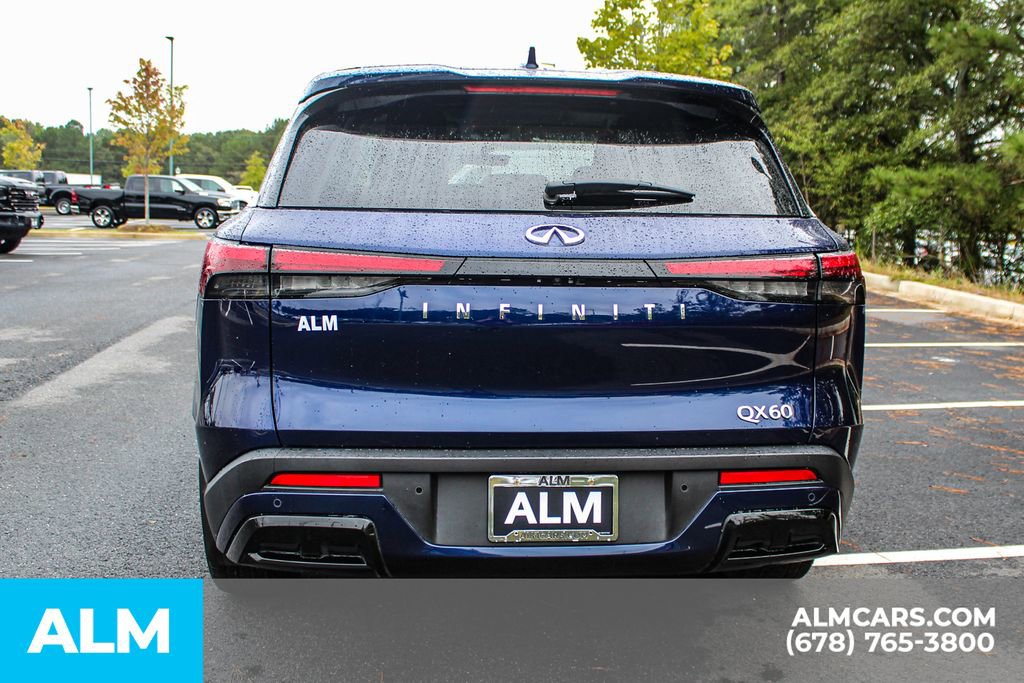 Used 2023 INFINITI QX60 Pure image 11