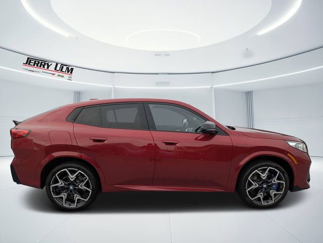 Used 2025 BMW X2 M35i AWD/4WD image 2