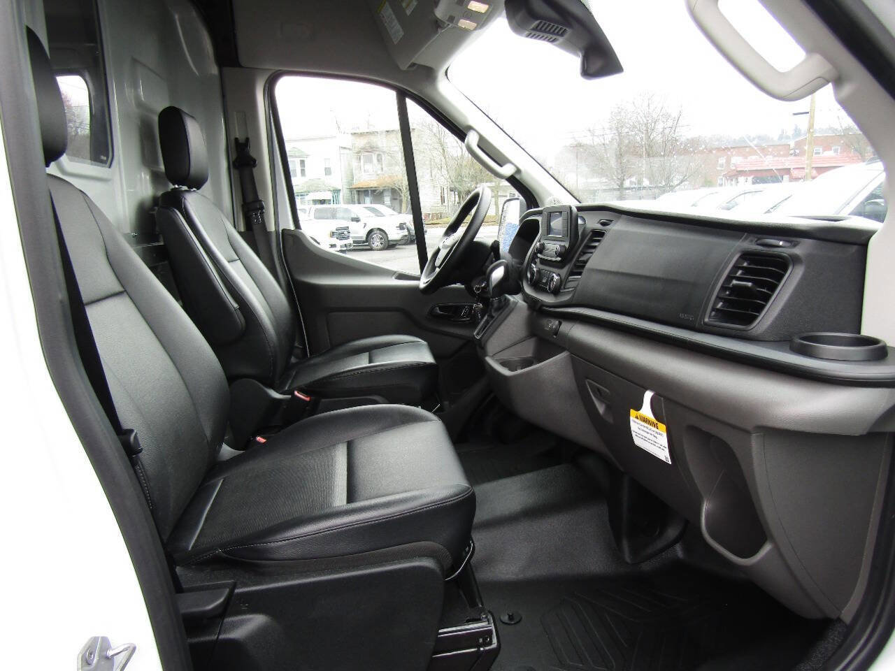 Used 2025 Ford Transit 250 250 AWD 3dr LWB Medium Roof Ca image 26