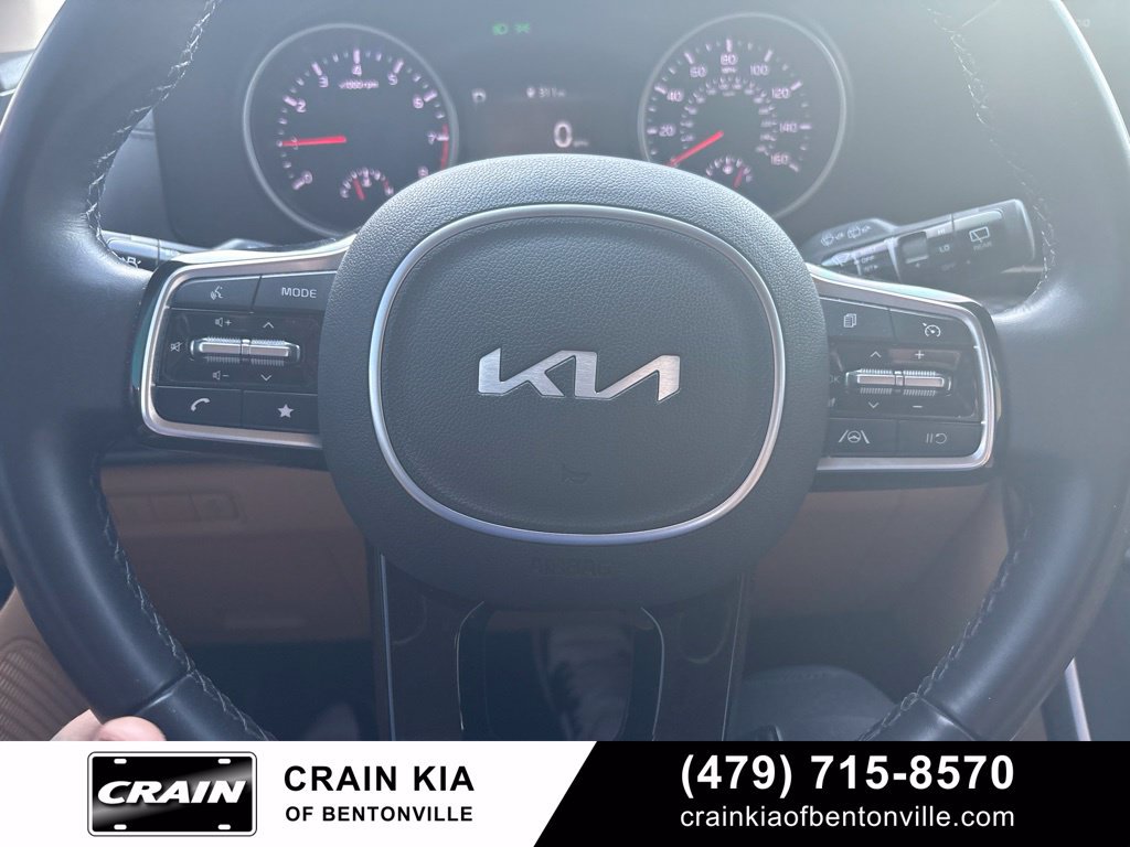 Certified 2024 Kia Carnival LX FWD image 27