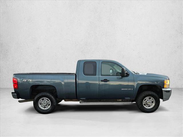 Used 2009 Chevrolet Silverado 2500 LT w/ Exterior Plus Package image 4