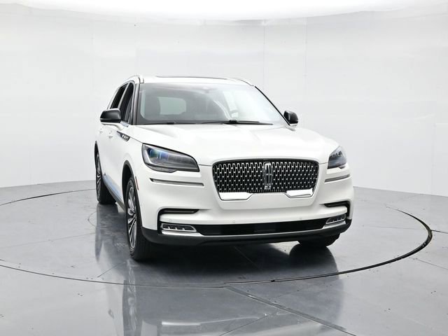 Used 2021 Lincoln Aviator Reserve w/ Elements Package Plus image 4