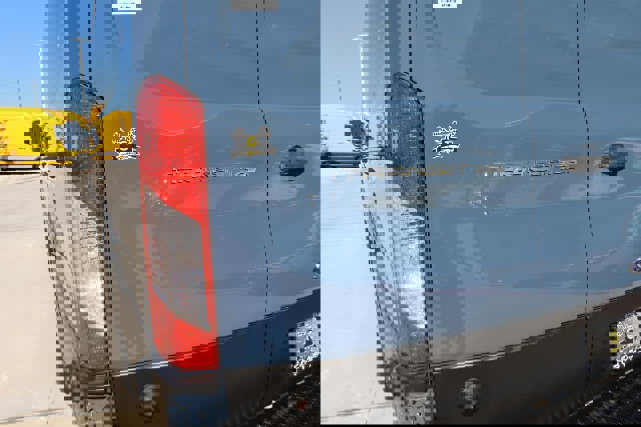 Used 2019 Ford Transit 250 148 High Roof Extended image 10