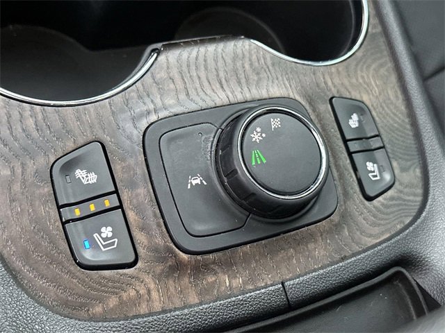 Used 2020 GMC Acadia Denali image 39