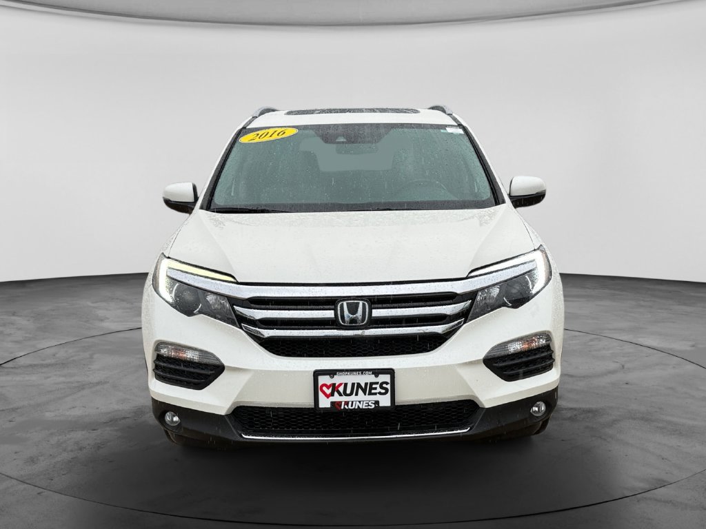 Used 2016 Honda Pilot Touring image 4
