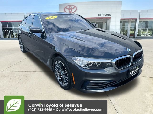 Used 2019 BMW 530e xDrive w/ Convenience Package image 2