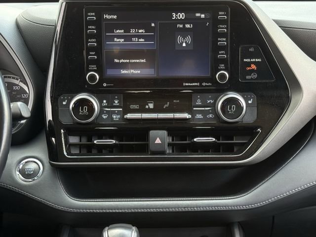 Used 2022 Toyota Highlander XLE image 17