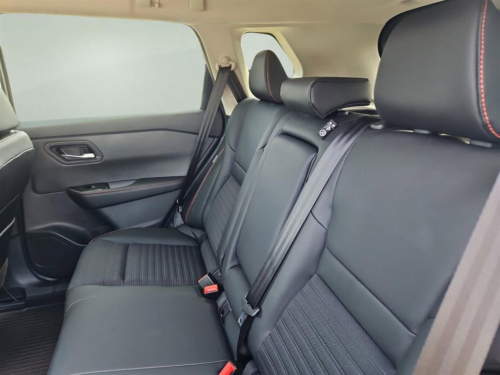 New 2026 Nissan Rogue SV image 18