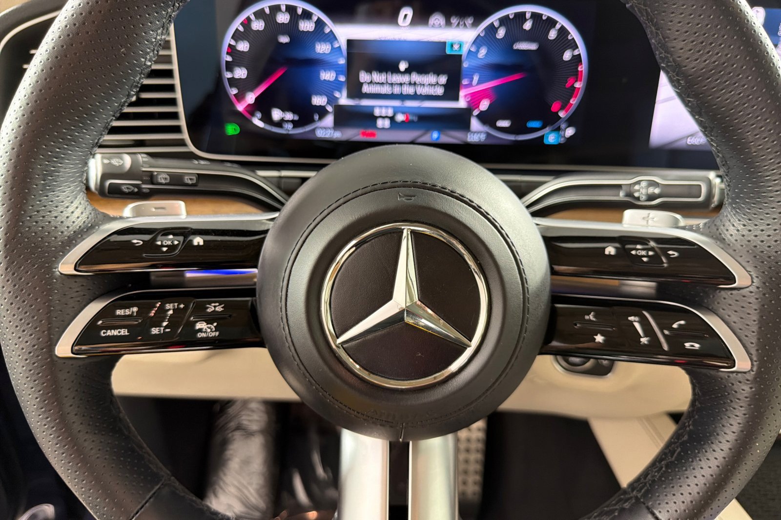 Used 2026 Mercedes-Benz GLS 450 4MATIC image 24