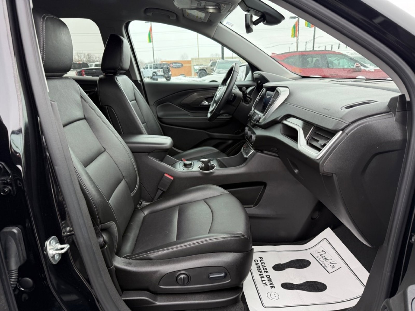 Used 2024 GMC Terrain SLT image 11