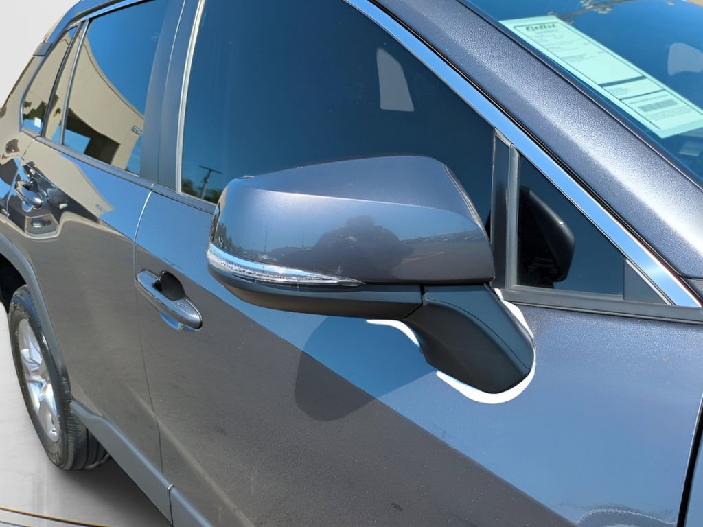 Used 2023 Toyota RAV4 XLE w/ Convenience Package image 7