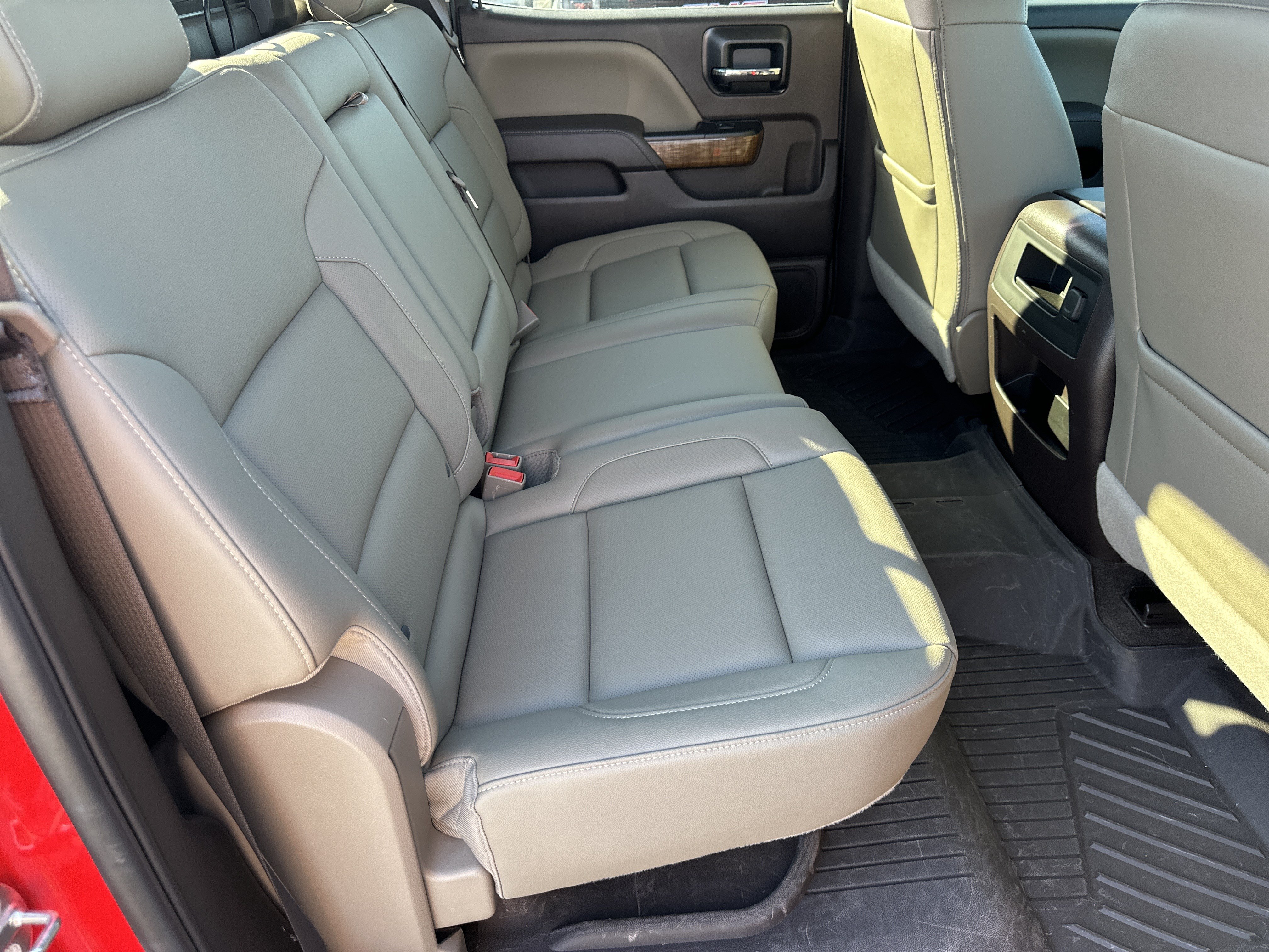 Used 2018 GMC Sierra 1500 SLT AWD/4WD image 16