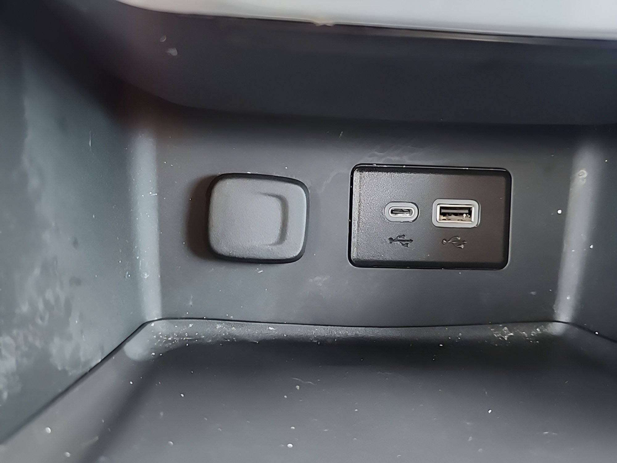 Used 2023 GMC Acadia SLE w/ Driver Convenience Package image 19