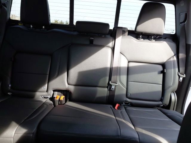 Used 2025 Chevrolet Silverado 1500 LT Trail Boss w/ LT Trail Boss Premium Package image 28