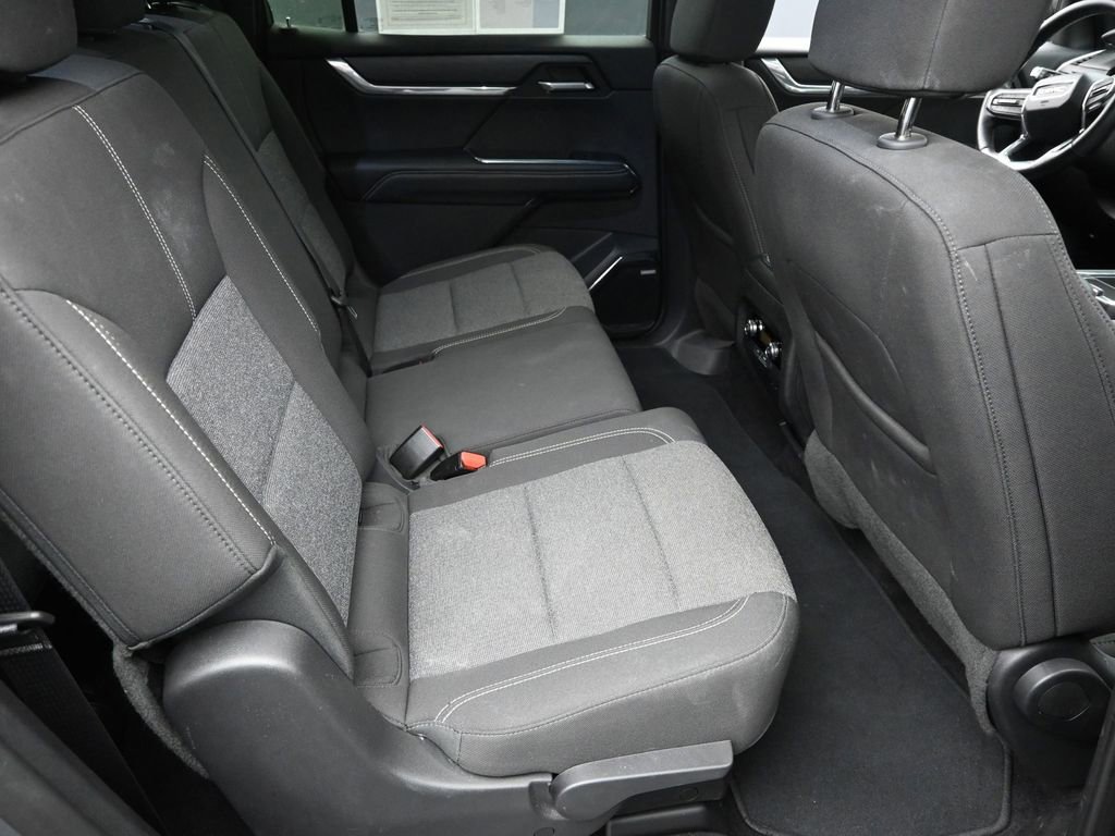 Certified 2025 GMC Acadia Elevation image 9