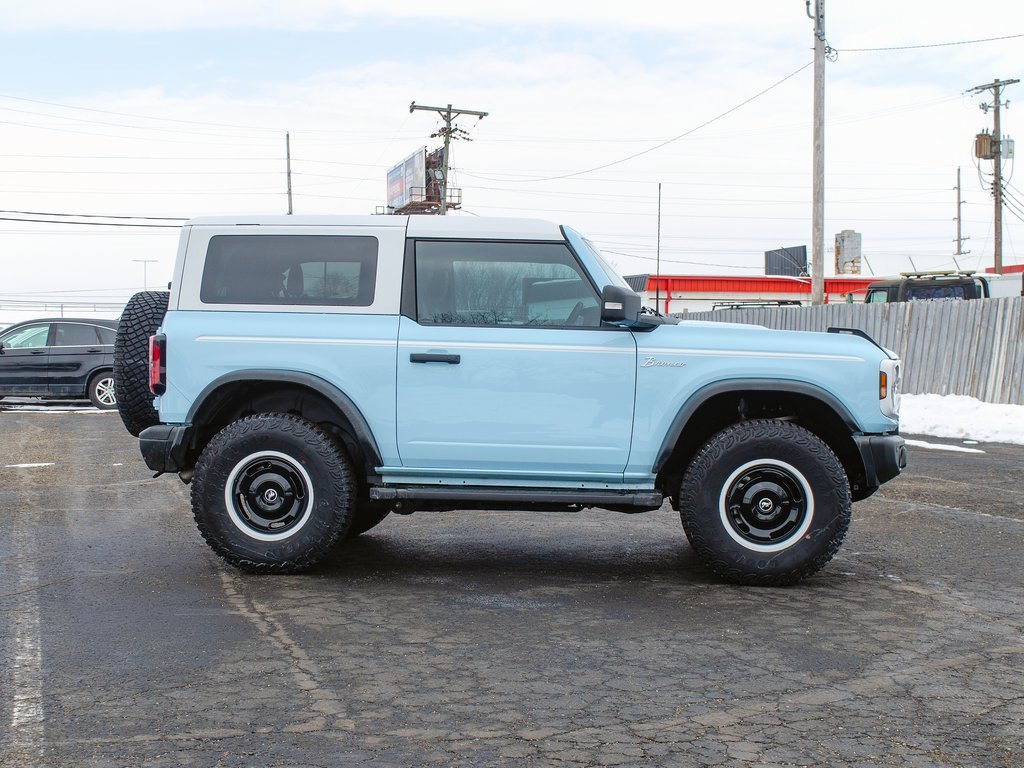 Used 2023 Ford Bronco Heritage Edition image 3