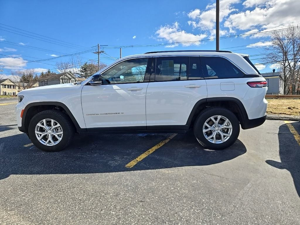 Certified 2023 Jeep Grand Cherokee Limited AWD/4WD image 7