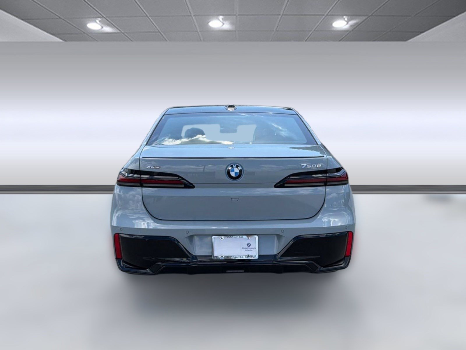 New 2026 BMW 750e xDrive AWD/4WD image 9