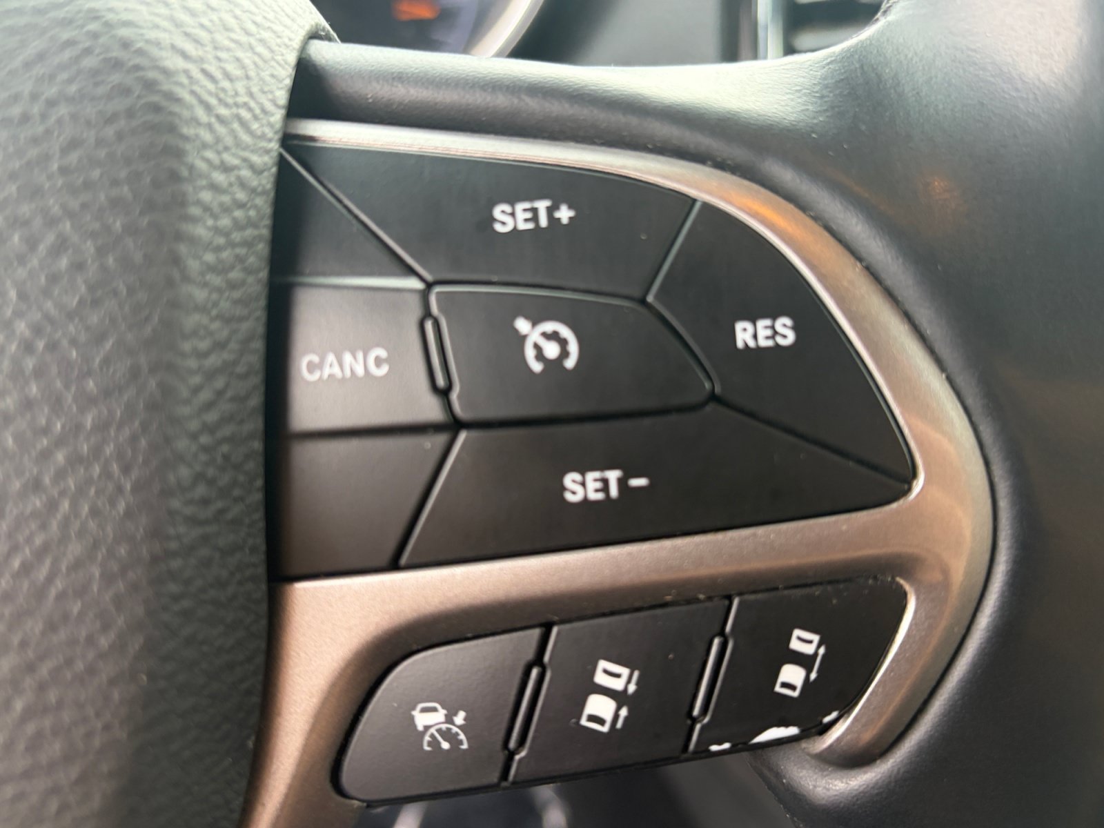 Used 2021 Jeep Grand Cherokee Limited w/ Quick Order Package 28K 80th AWD/4WD image 20