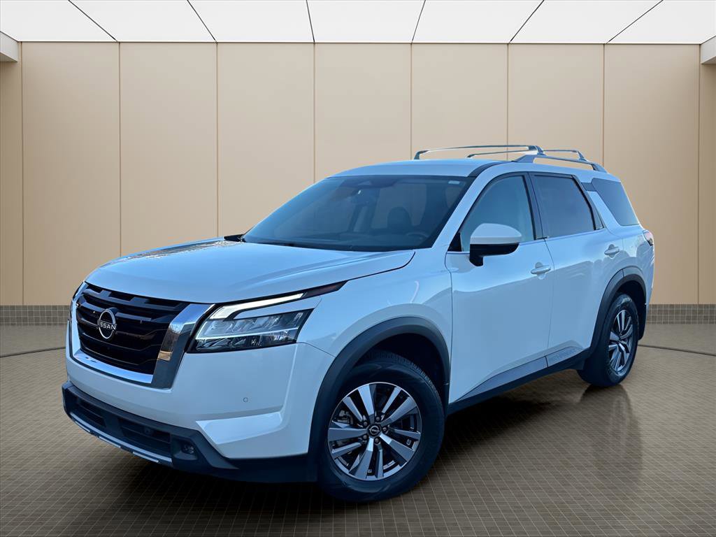 Used 2022 Nissan Pathfinder SL image 1