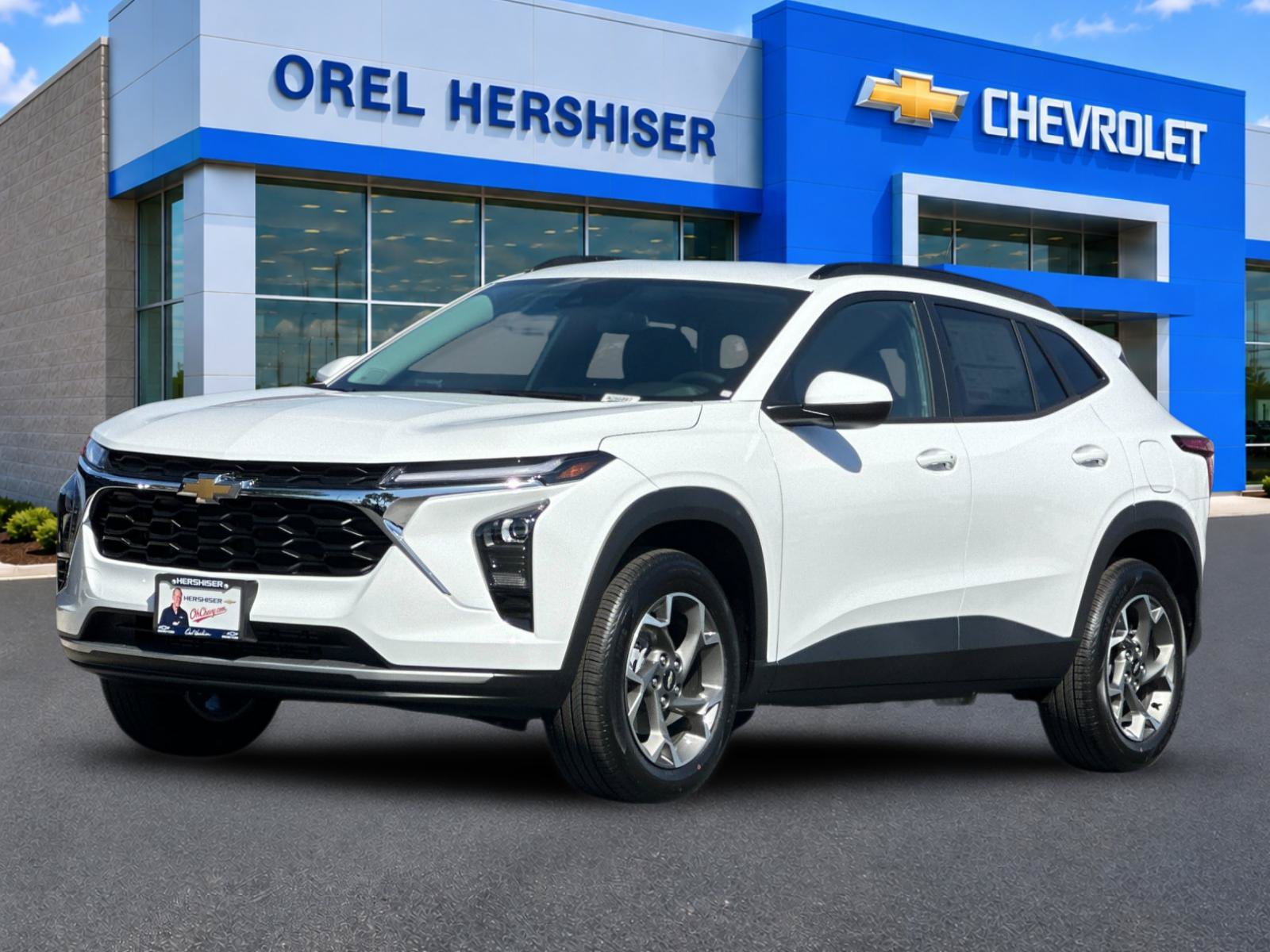 New 2026 Chevrolet Trax LT w/ LT Convenience Package FWD image 8