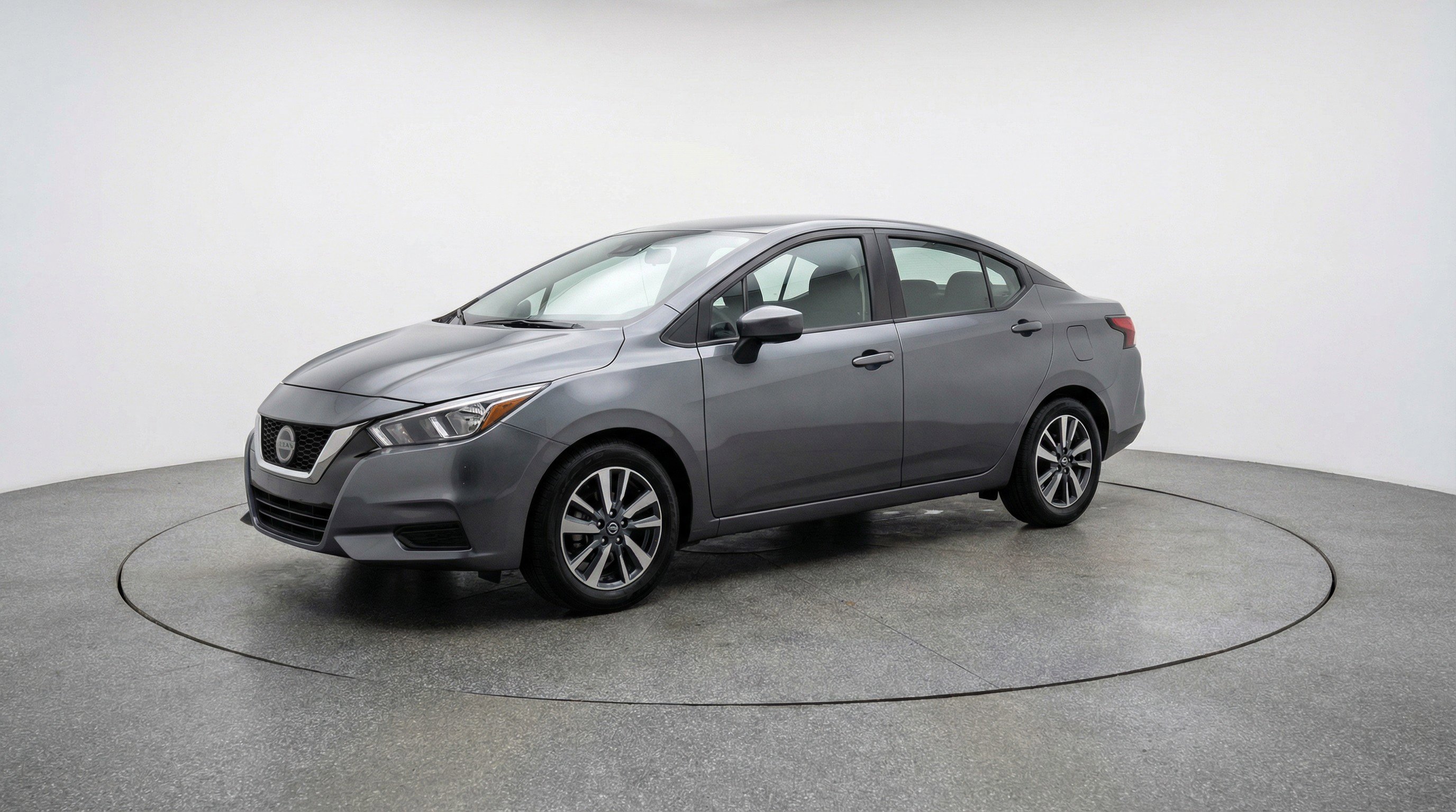Used 2025 Nissan Versa SV FWD image 3