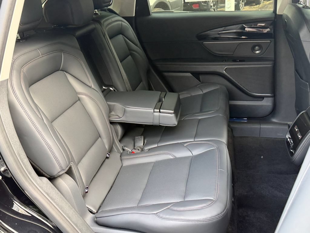 New 2026 Lincoln Nautilus Premier w/ Equipment Group 102A AWD/4WD image 19