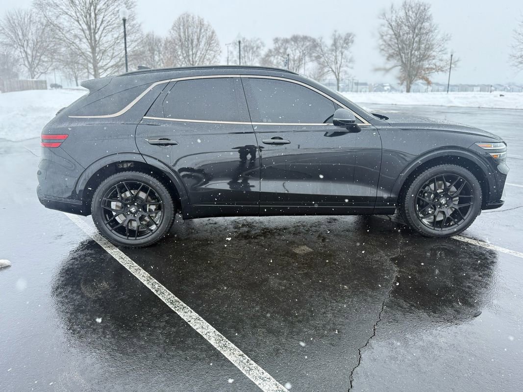 Used 2022 Genesis GV70 3.5T Sport w/ Sport Advanced Package image 4