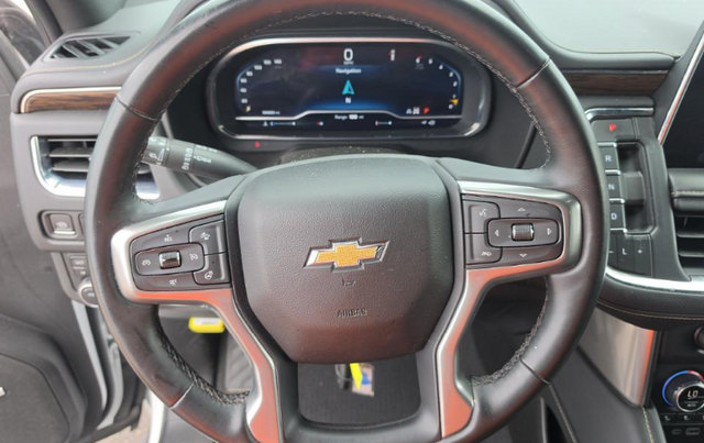 Used 2023 Chevrolet Suburban Premier AWD/4WD image 6