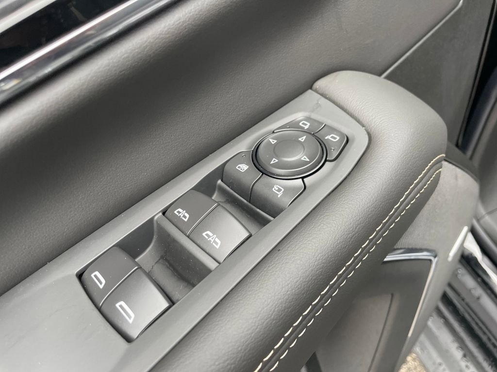 New 2026 GMC Yukon Elevation w/ Elevation Premium Package image 11