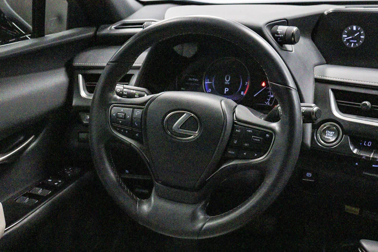 Used 2022 Lexus UX 200 w/ Accessory Package (Z2) FWD image 15