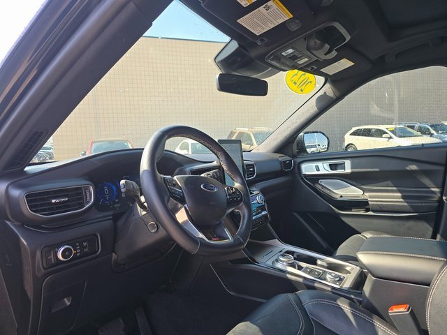 Used 2023 Ford Explorer ST w/ Technology Package image 12