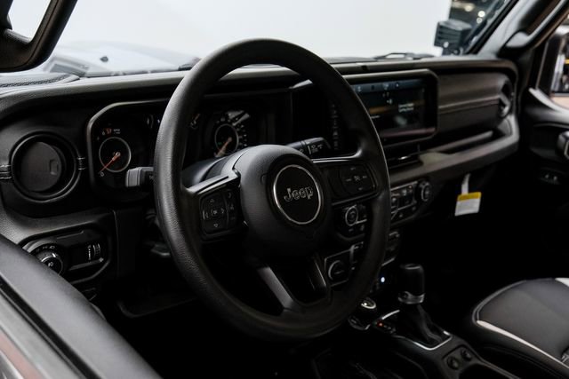 Used 2025 Jeep Gladiator Sport image 56