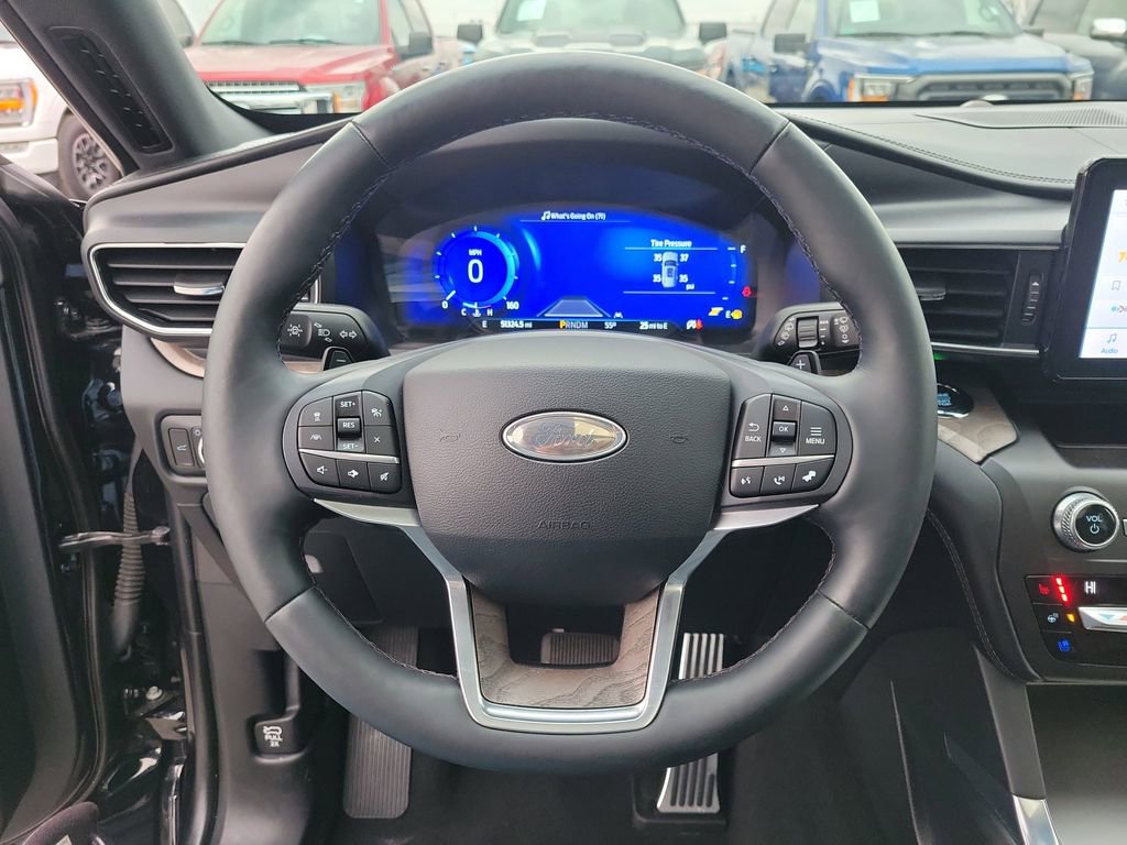 Certified 2020 Ford Explorer Platinum image 22