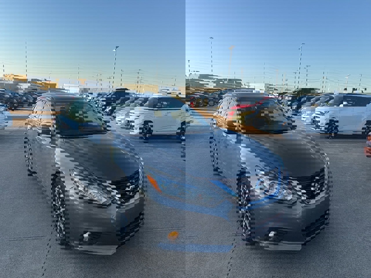 Used 2017 Nissan Altima 2.5 SV w/ Convenience Package