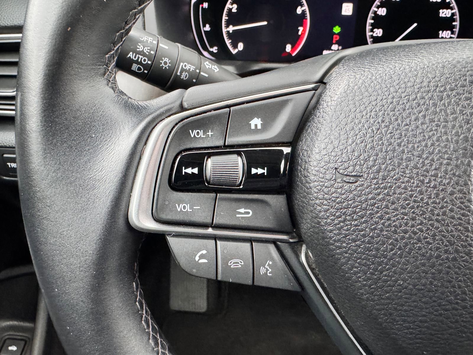 Used 2018 Honda Accord EX-L image 15