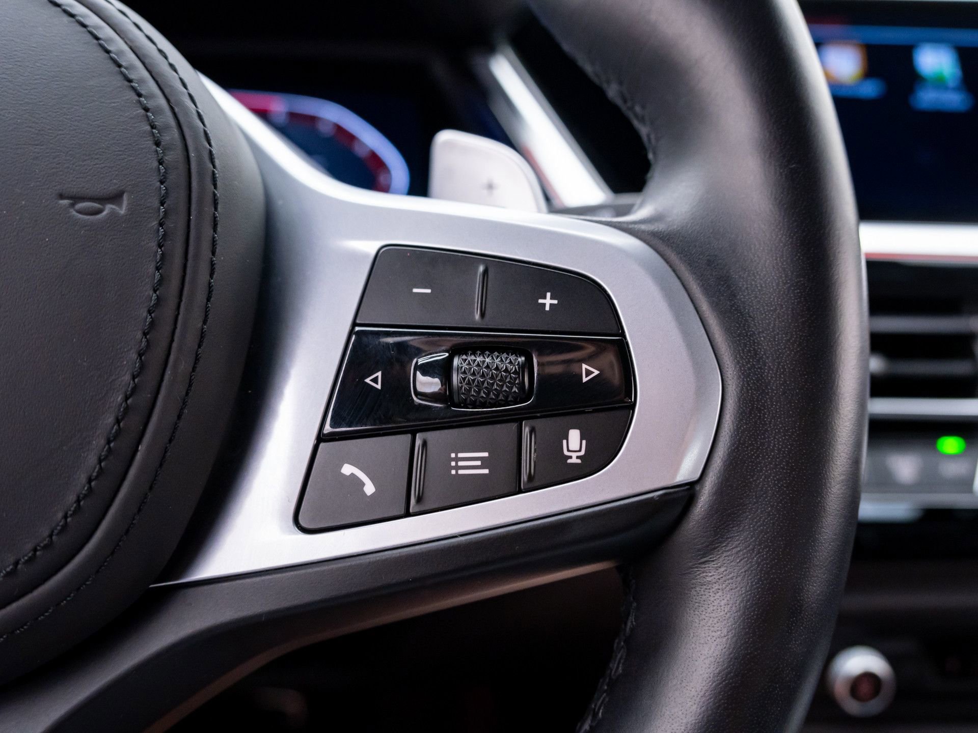 Certified 2026 BMW Z4 sDrive30i image 29