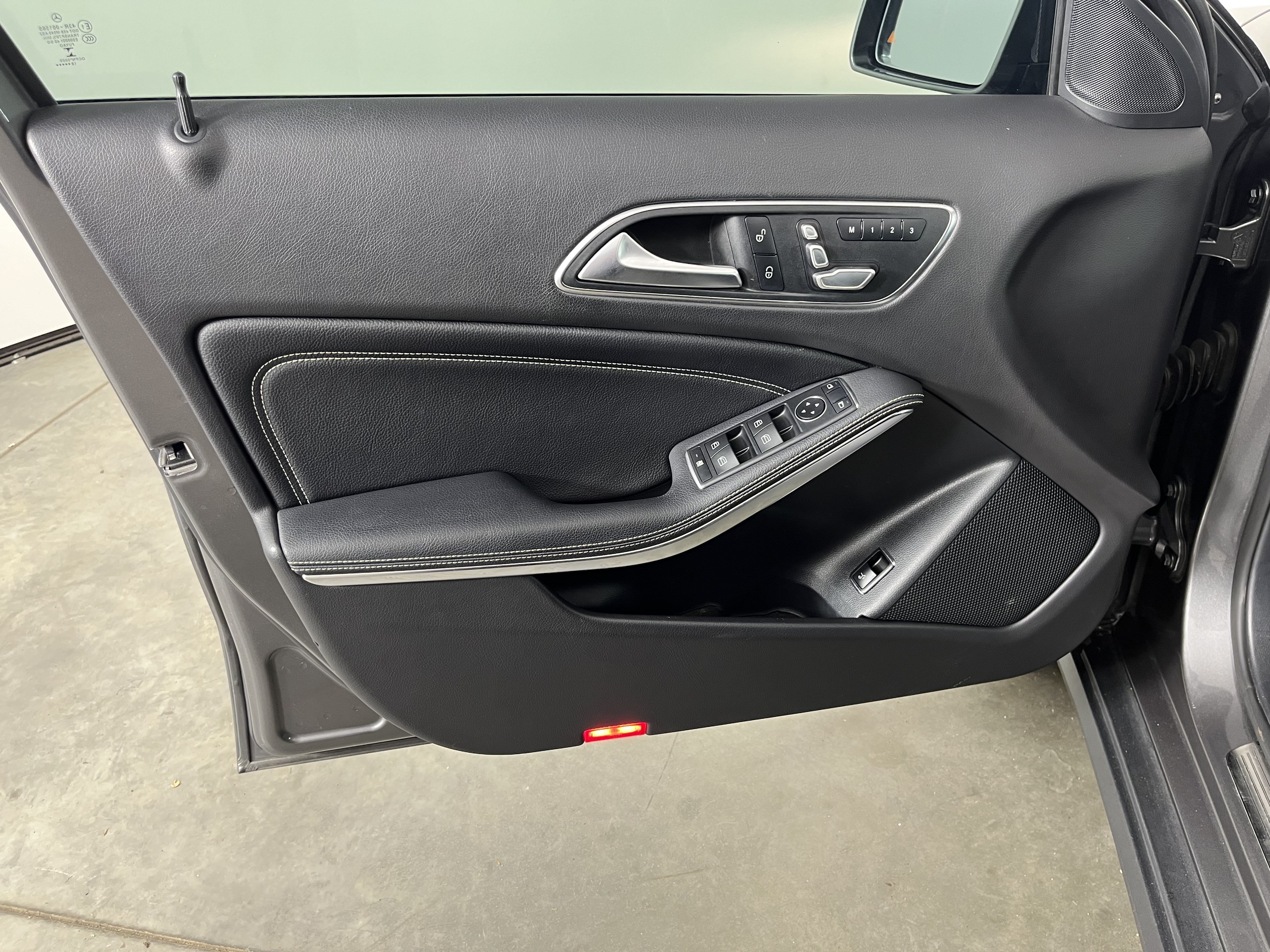 Used 2019 Mercedes-Benz GLA 250 4MATIC image 17