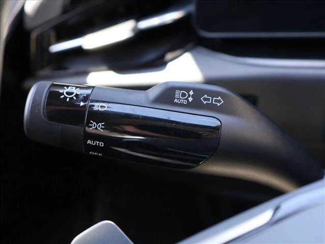 Used 2024 Kia Niro EX FWD image 15