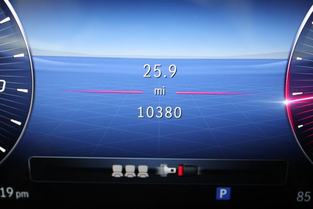 Used 2023 Mercedes-Benz GLC 300 4MATIC w/ Pinnacle Trim Package image 8