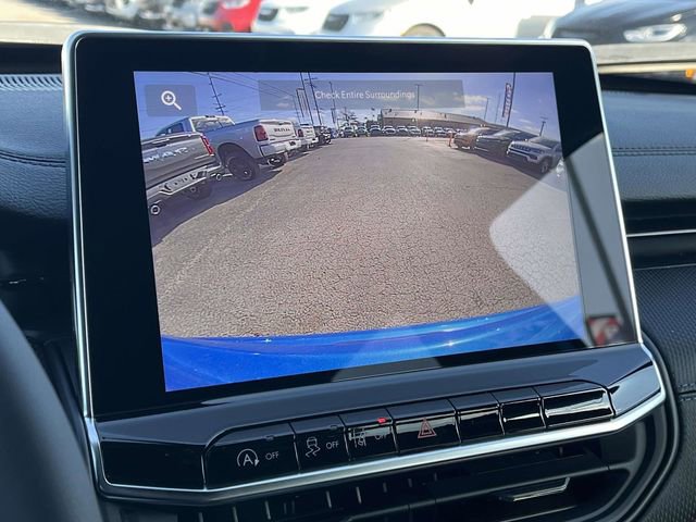 New 2026 Jeep Compass Latitude image 23