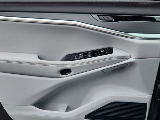 New 2025 Jeep Wagoneer S Limited AWD/4WD image 18