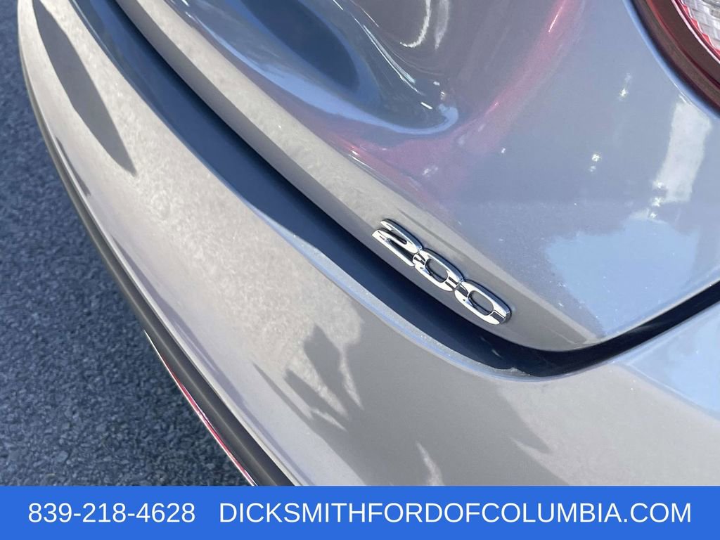 Used 2015 Chrysler 200 Limited w/ Convenience Group image 8