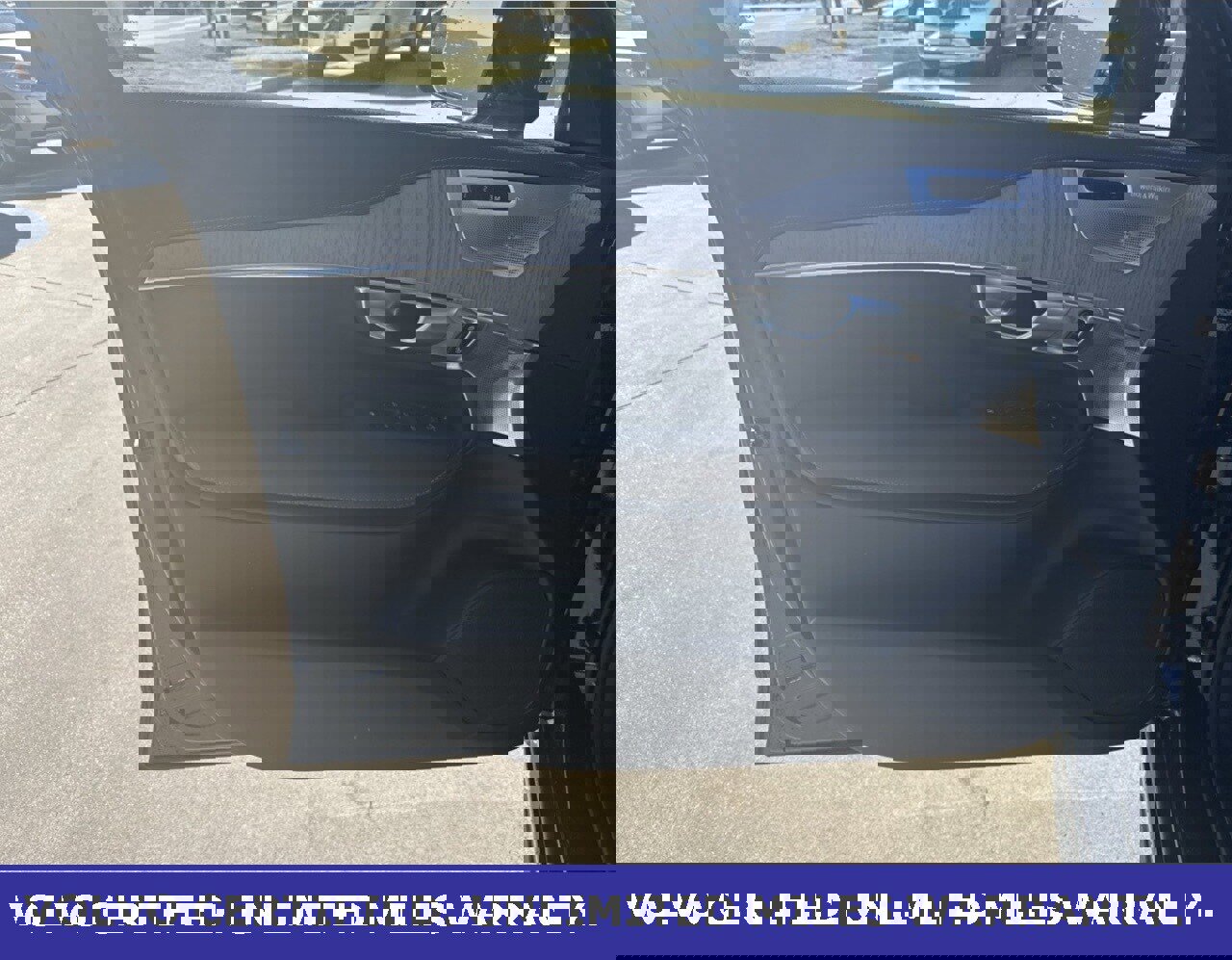 Certified 2024 Volvo XC90 B6 Ultimate w/ Lounge Package image 22