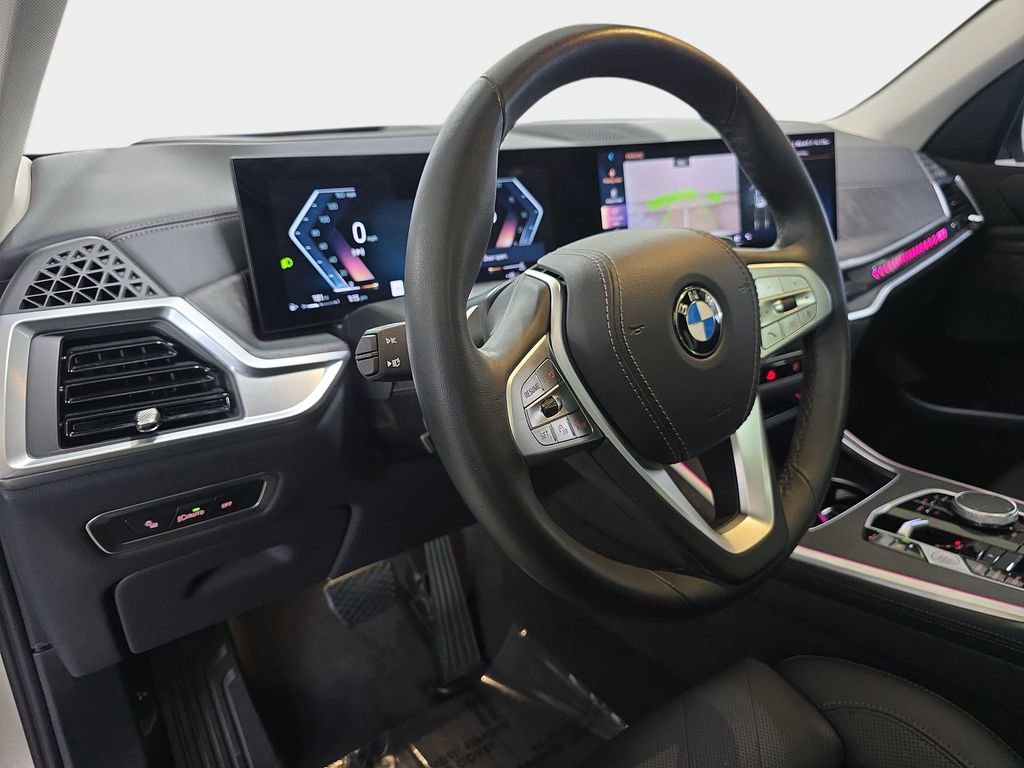 Certified 2024 BMW X7 xDrive40i image 16