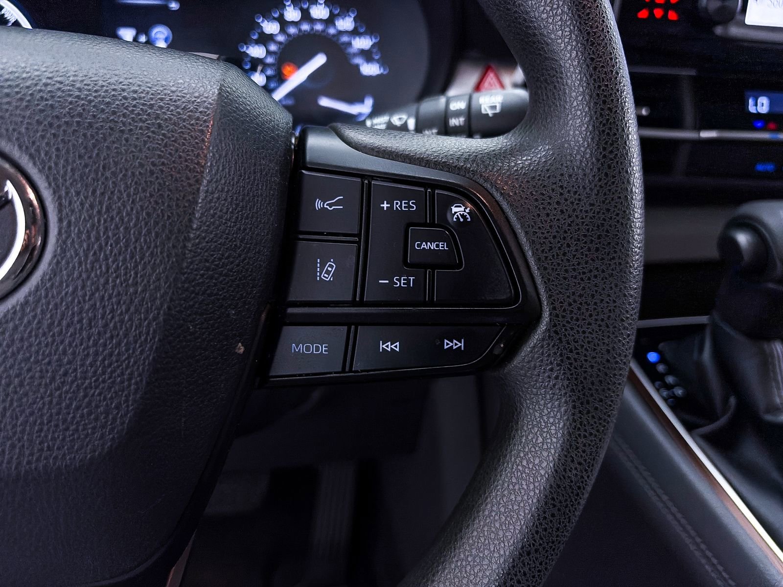 Used 2022 Toyota Sienna LE FWD image 31