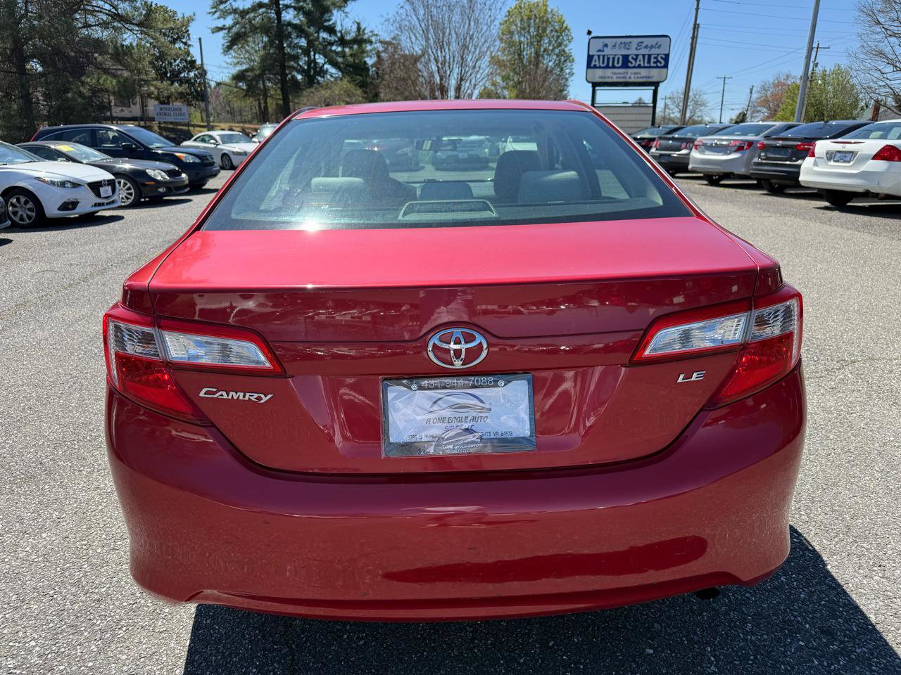 Used 2012 Toyota Camry LE image 6