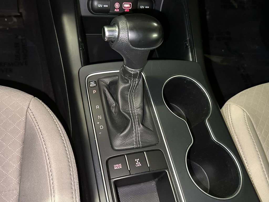 Used 2017 Kia Sorento LX image 29