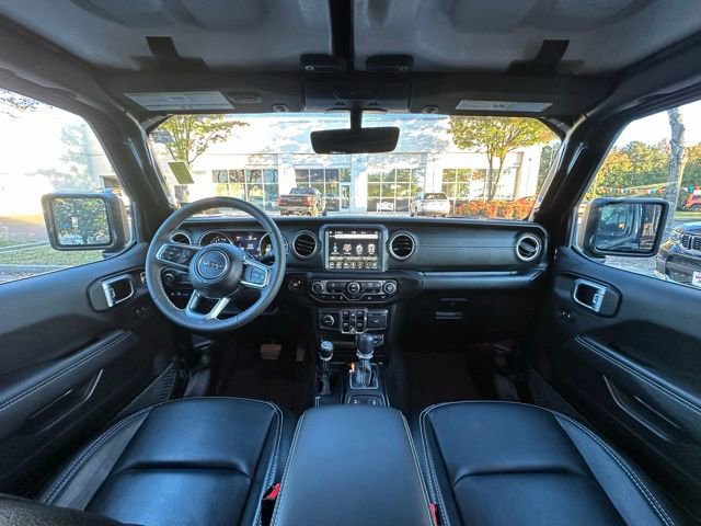 Used 2023 Jeep Wrangler Unlimited Sahara image 3