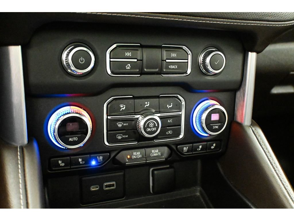 Used 2022 GMC Yukon SLT w/ SLT Luxury Package AWD/4WD image 44